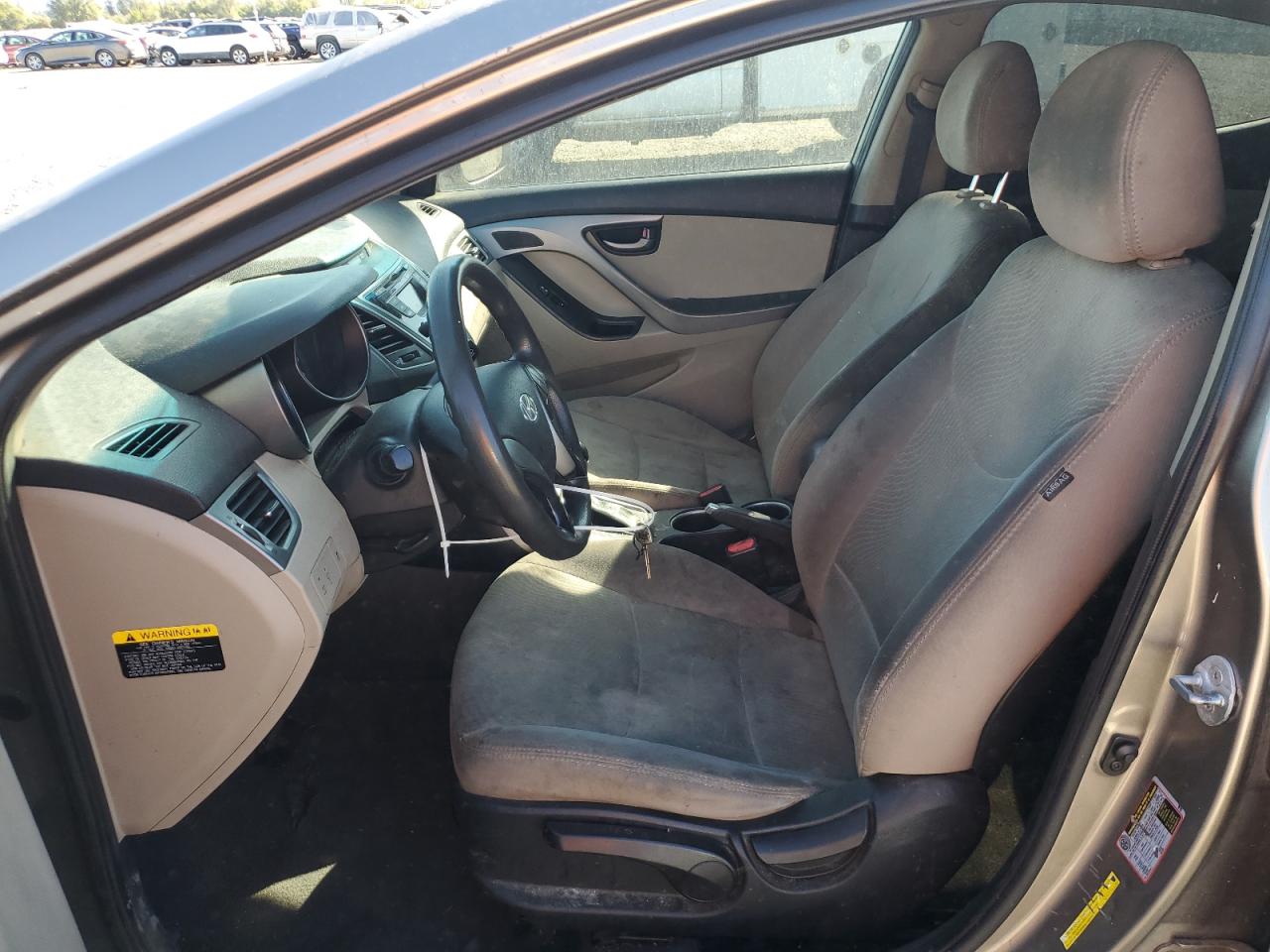 2014 Hyundai Elantra Se VIN: 5NPDH4AE2EH522084 Lot: 81035175