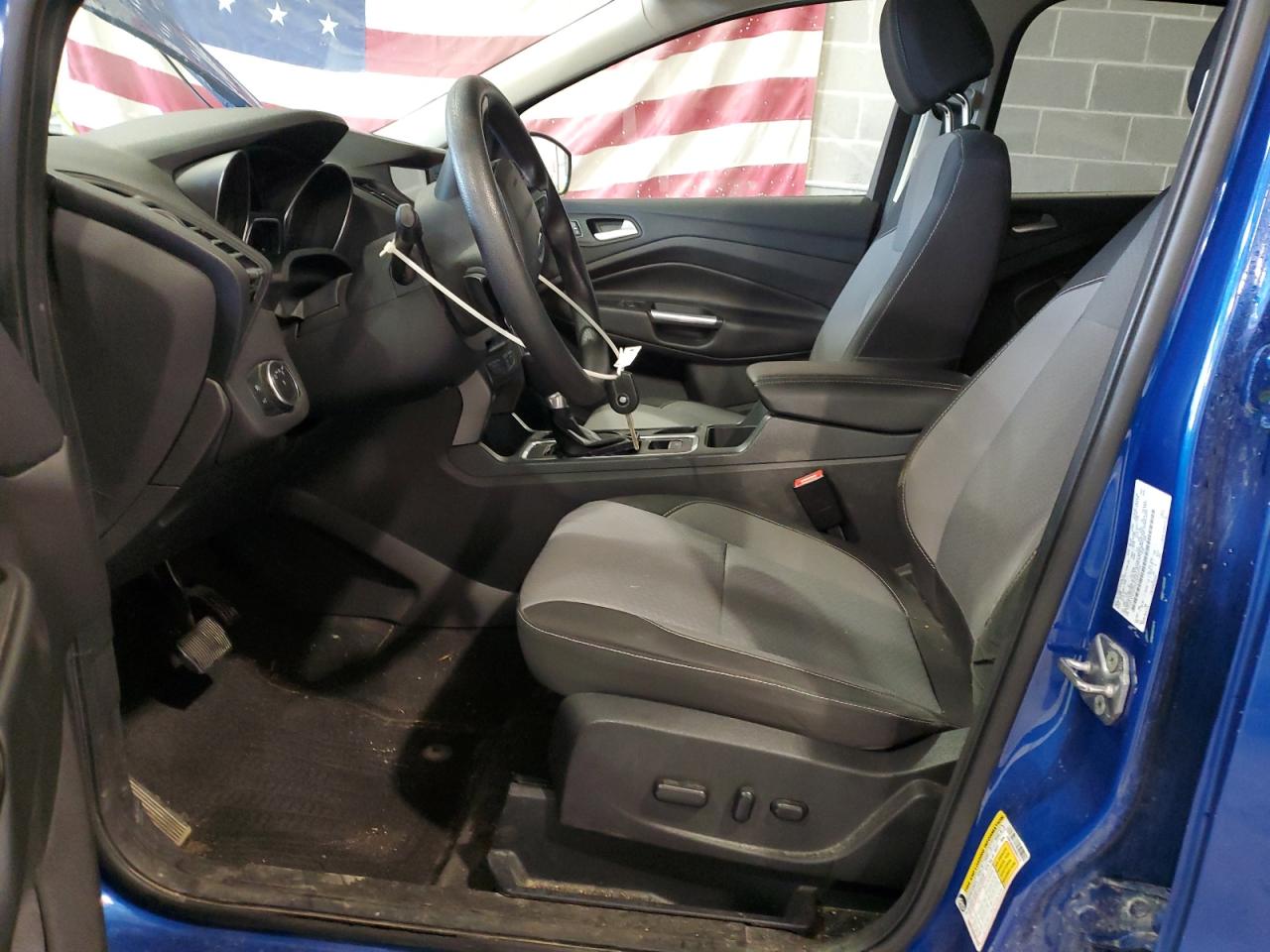 2017 Ford Escape Se VIN: 1FMCU9GD5HUB52774 Lot: 81713625