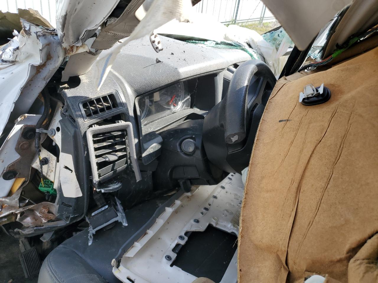 2015 Ram 1500 St VIN: 3C6JR6DG0FG572122 Lot: 84002265