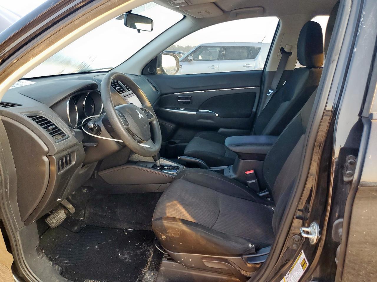 2018 Mitsubishi Outlander Sport Es VIN: JA4AP3AU4JZ006698 Lot: 72093675