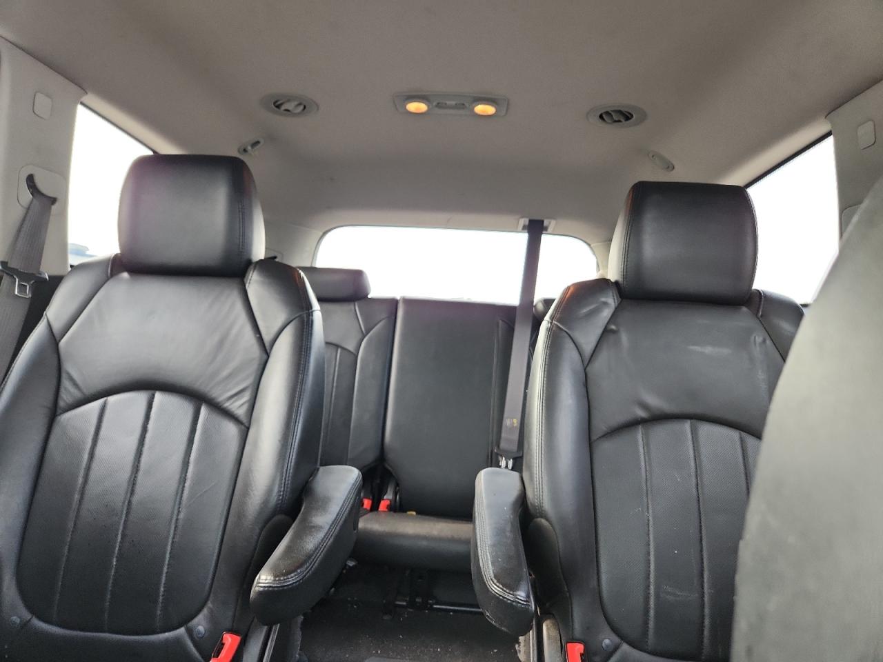 2011 Buick Enclave Cxl VIN: 5GAKRBED2BJ304760 Lot: 82125275