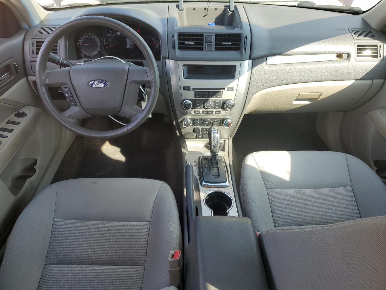 2011 Ford Fusion S VIN: 3FAHP0GA8BR298576 Lot: 81899885