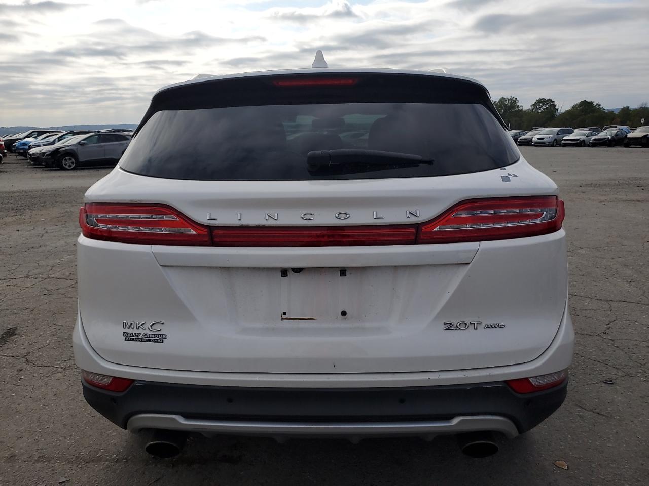 2017 Lincoln Mkc Select VIN: 5LMCJ2D97HUL16989 Lot: 81561535