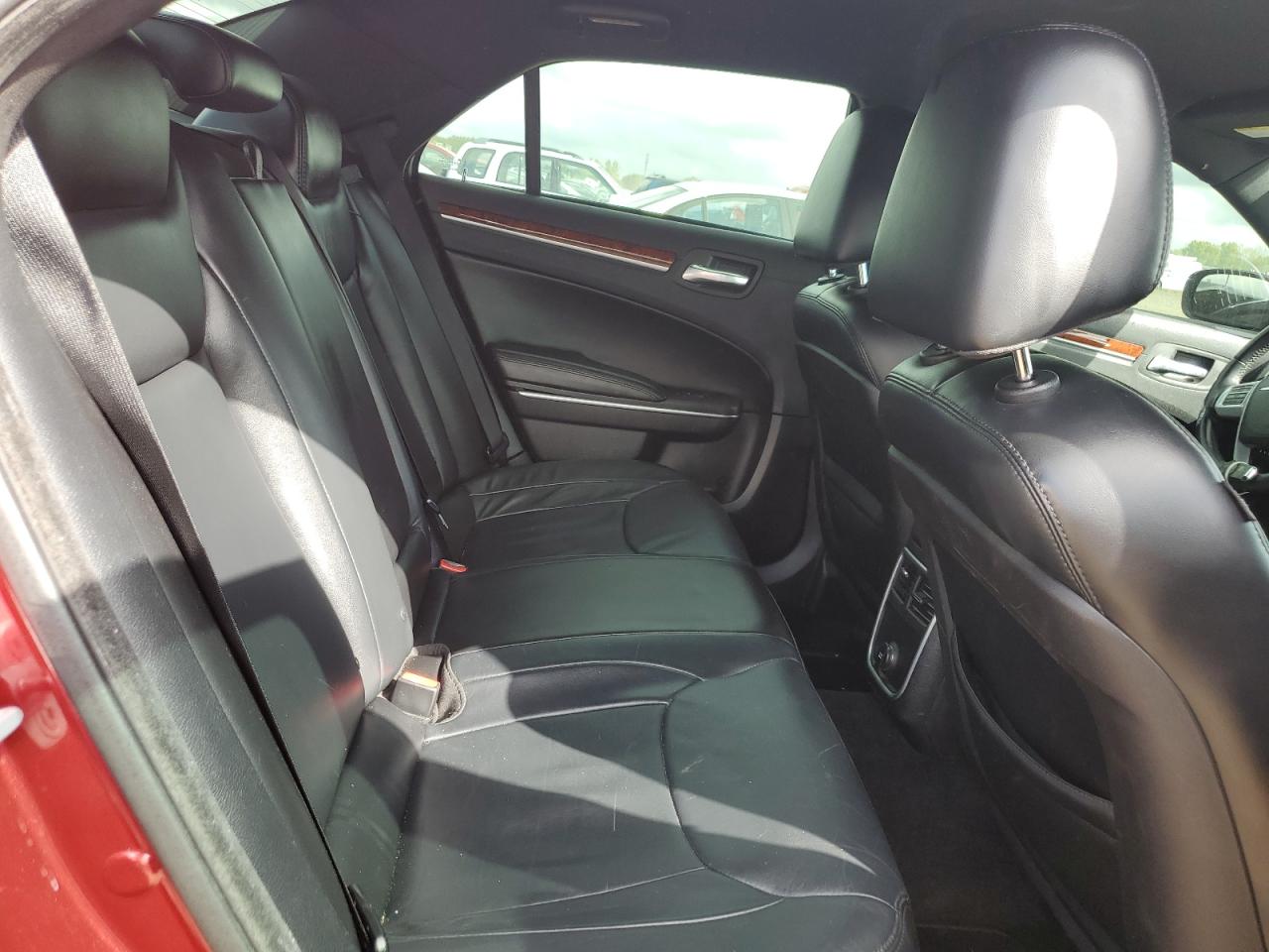 2014 Chrysler 300 VIN: 2C3CCARG1EH211757 Lot: 81762945