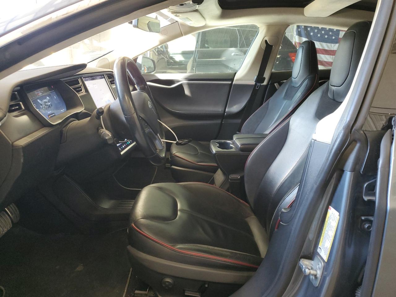 2014 Tesla Model S VIN: 5YJSA1H1XEFP48918 Lot: 81823575