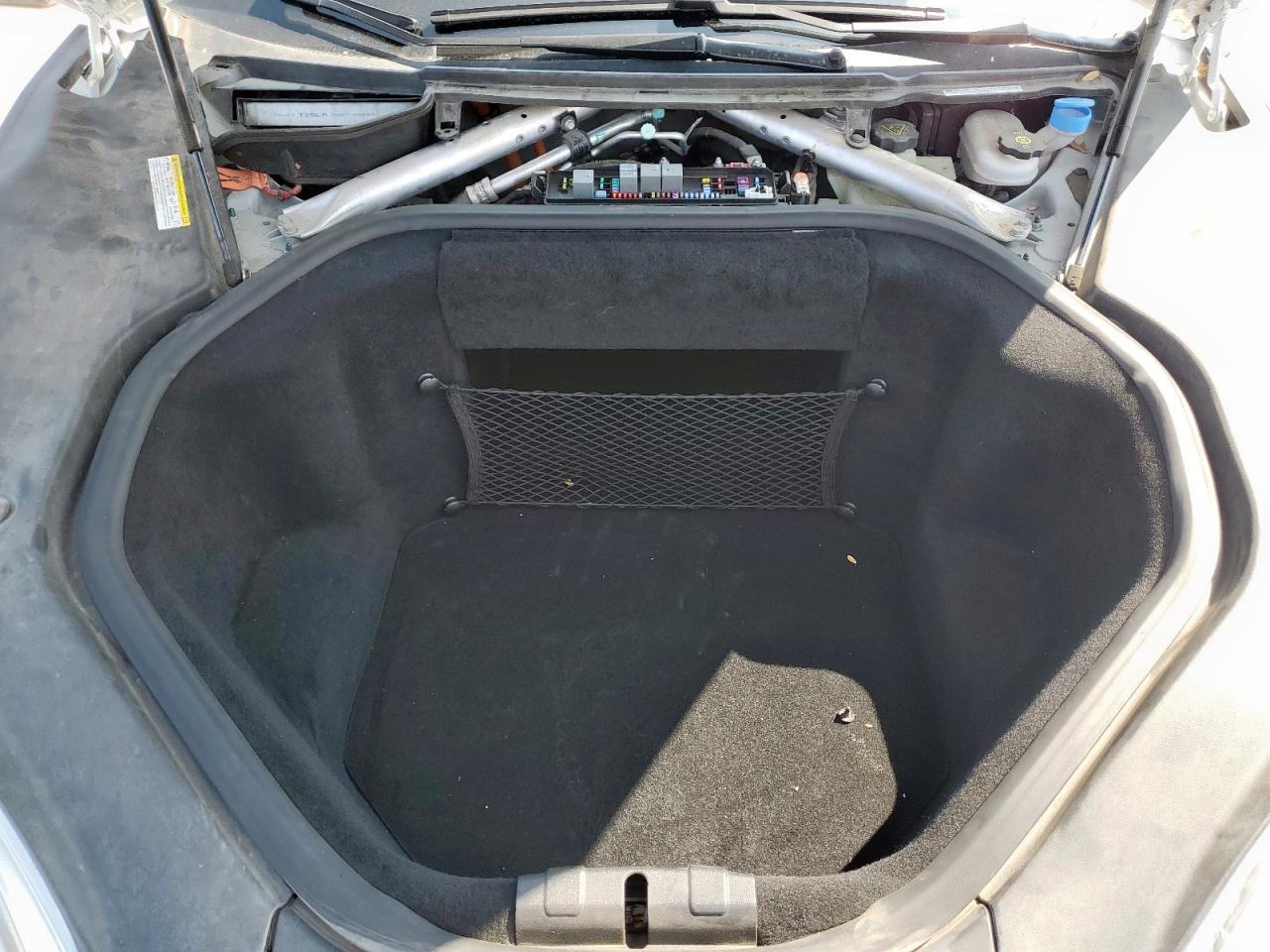 2016 Tesla Model S VIN: 5YJSA1E16GF128283 Lot: 71846275