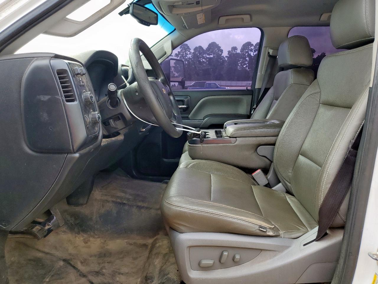 2018 Chevrolet Silverado K2500 Heavy Duty VIN: 1GC1KUEGXJF132953 Lot: 81655745