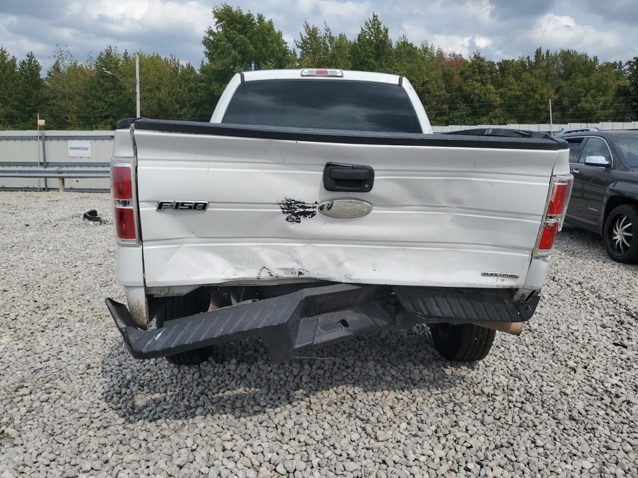 2011 Ford F150 VIN: 1FTMF1CM2BFC10085 Lot: 71880305