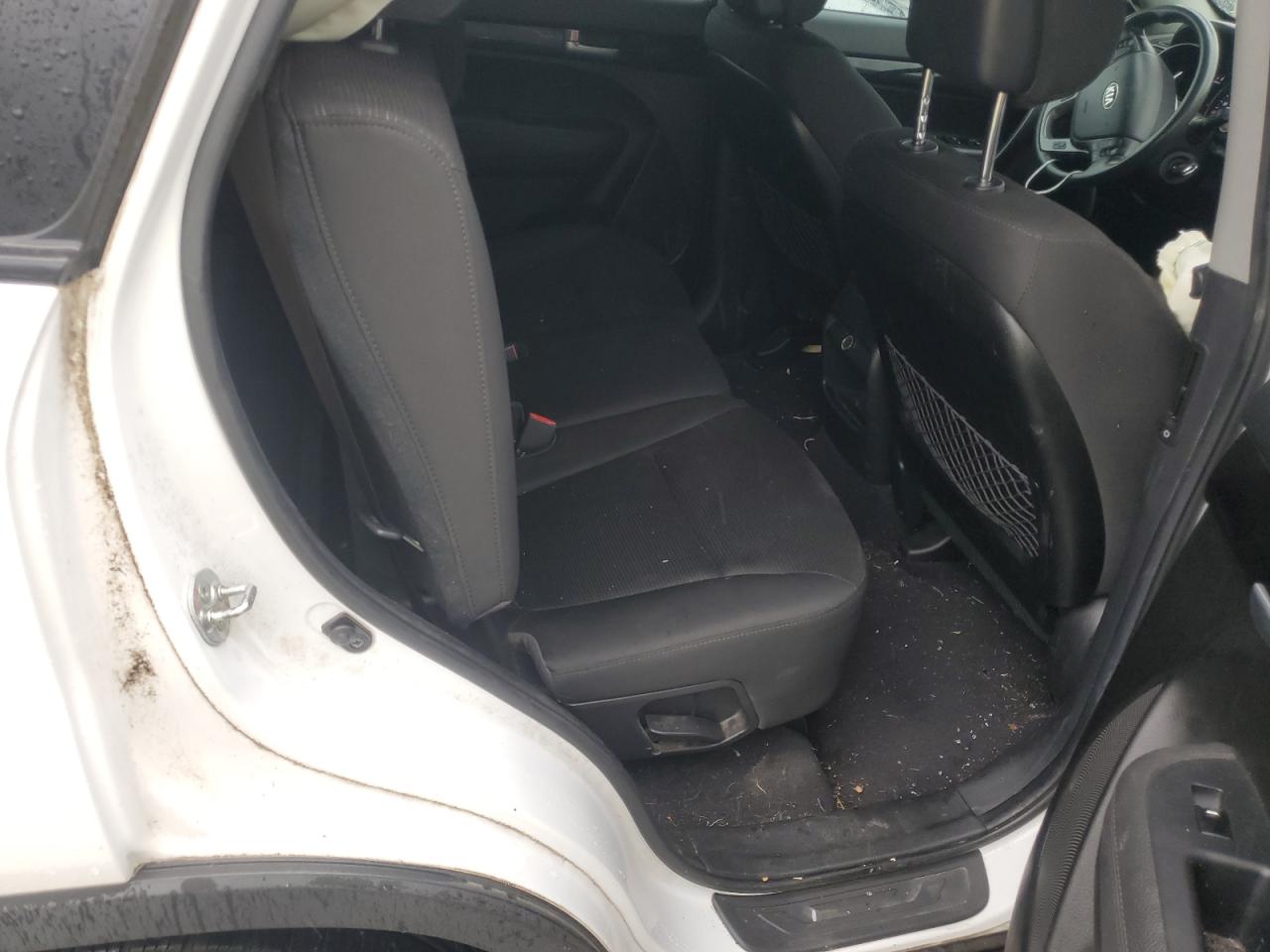 2015 Kia Sorento Lx VIN: 5XYKT3A64FG551538 Lot: 83858975