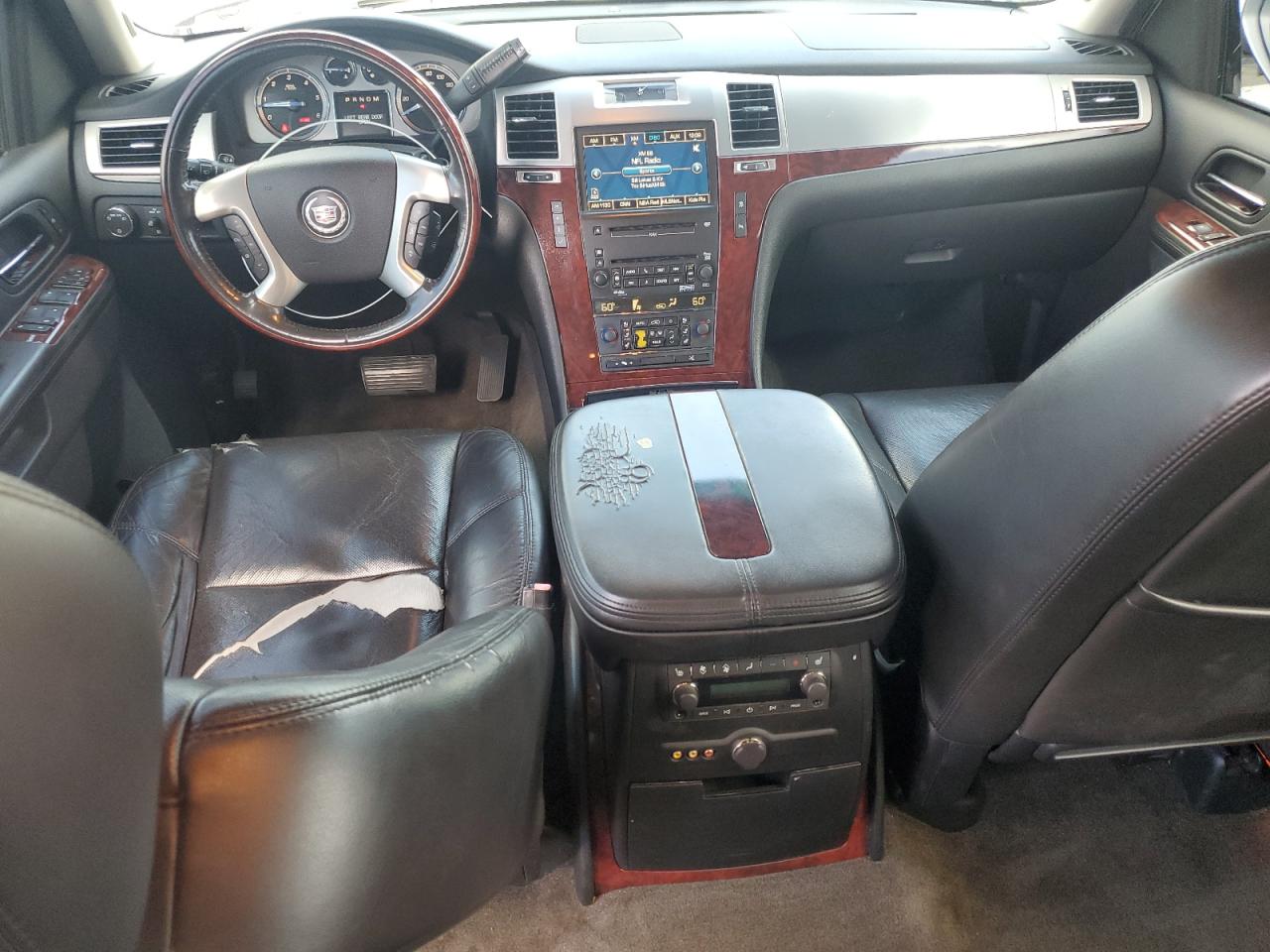 2010 Cadillac Escalade Premium VIN: 1GYUCCEF1AR152450 Lot: 82088245