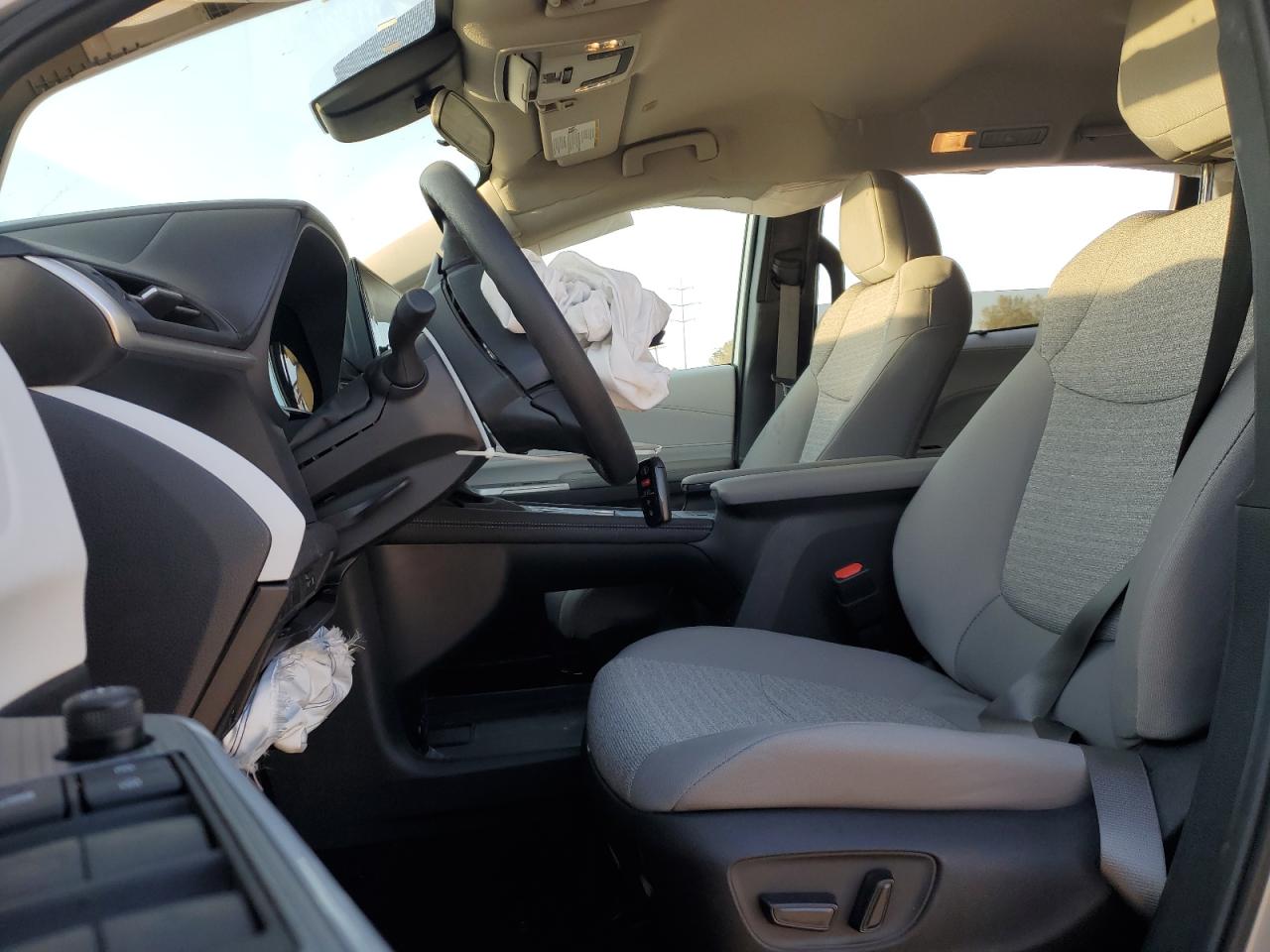 2025 Toyota Sienna Le VIN: 5TDKSKFCXSS181351 Lot: 81285875