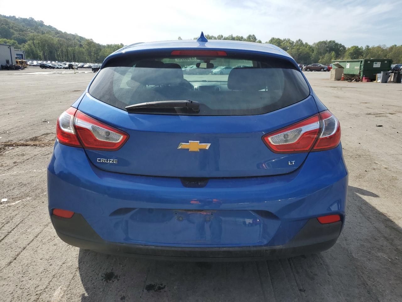 2018 Chevrolet Cruze Lt VIN: 3G1BE6SM2JS545262 Lot: 81830925