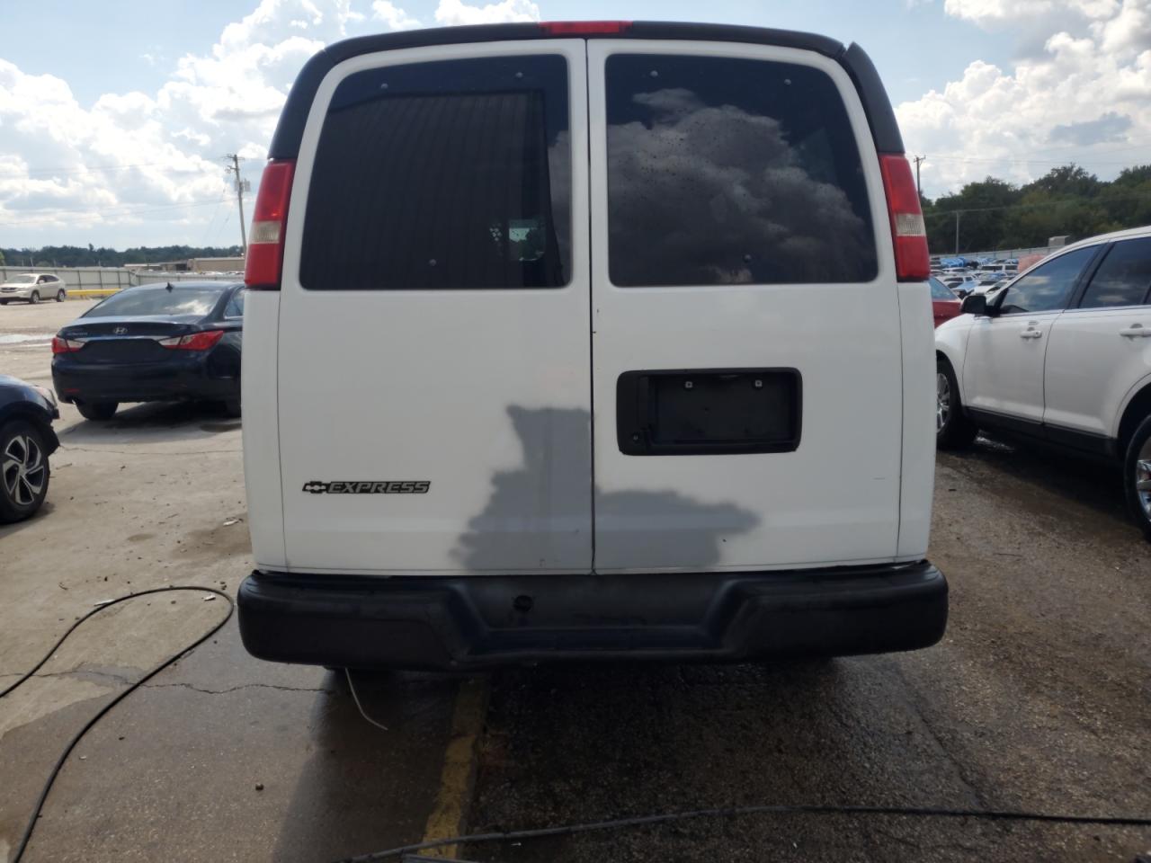 2008 Chevrolet Express G2500 VIN: 1GCGG25K981182772 Lot: 70751575