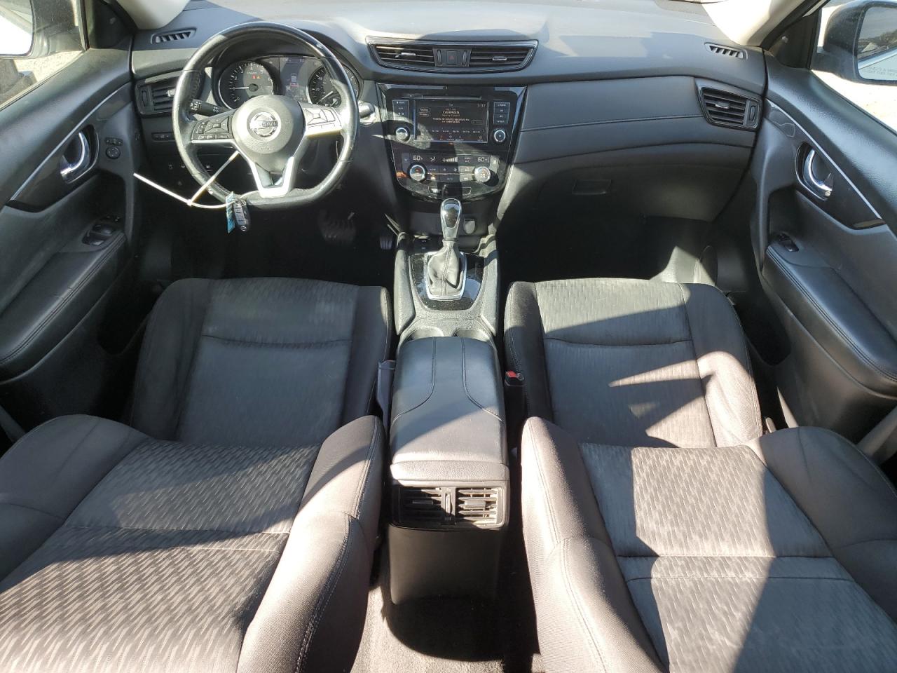 2019 Nissan Rogue S VIN: JN8AT2MT9KW266116 Lot: 80929375