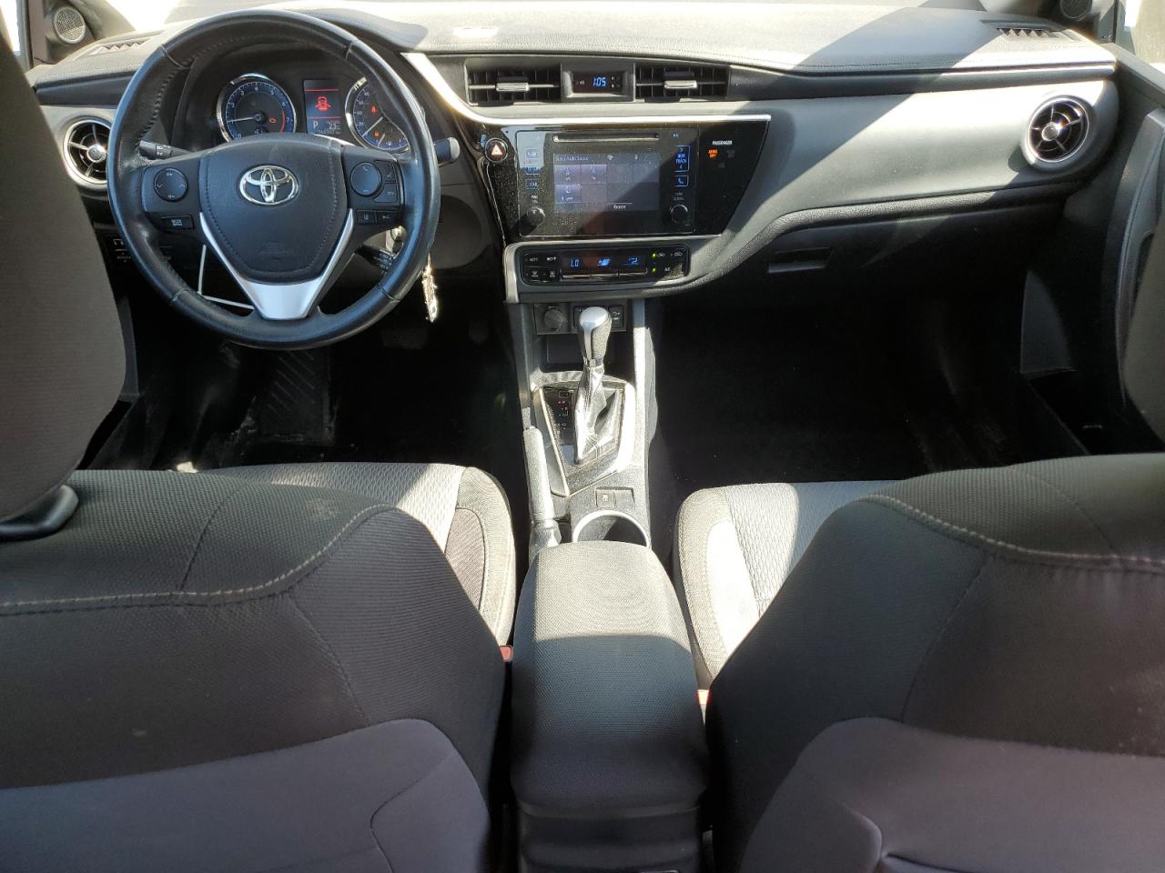 2017 Toyota Corolla L VIN: 2T1BURHE5HC936120 Lot: 81664415