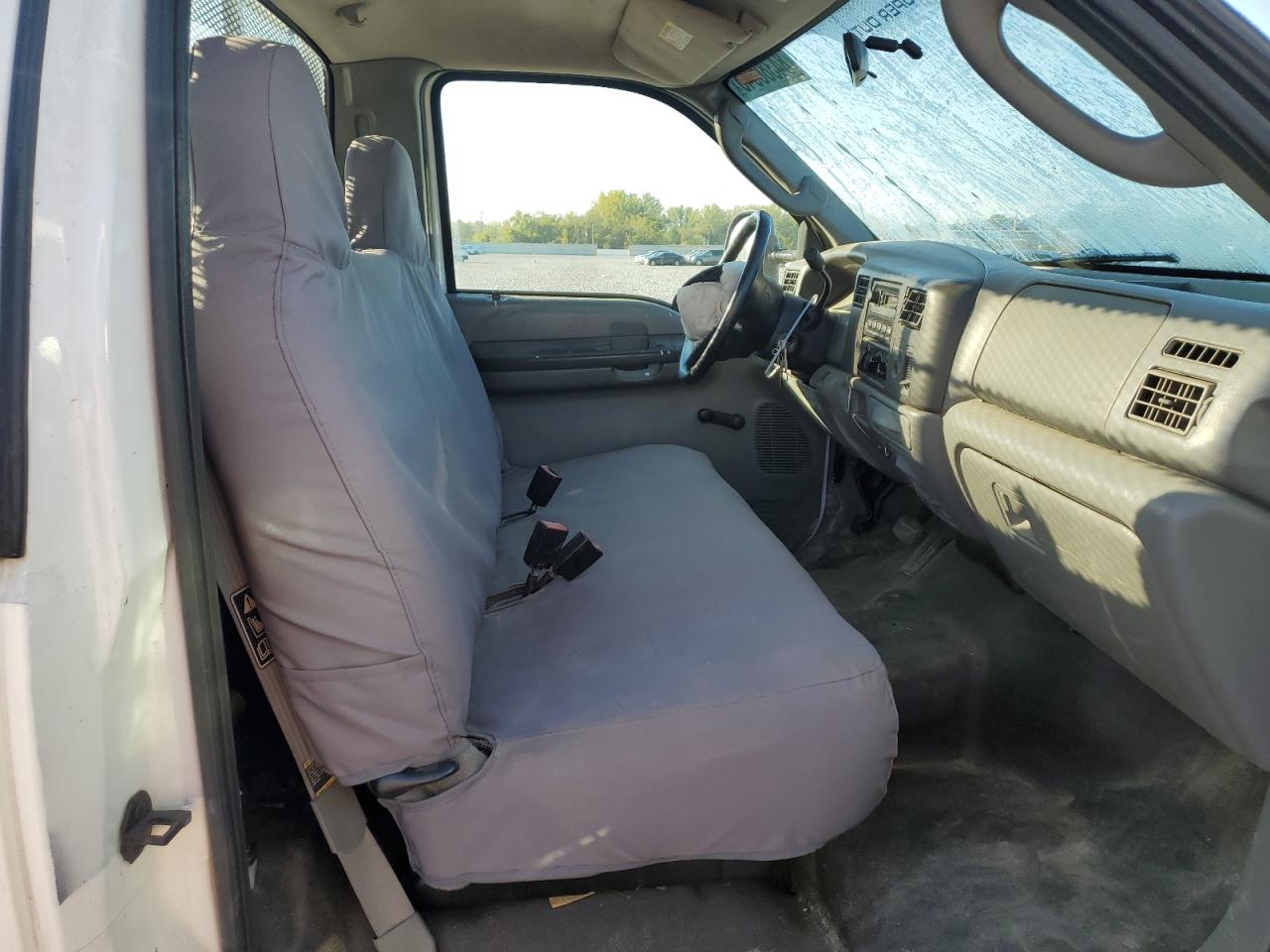 2003 Ford F550 Super Duty VIN: 1FDAF56S43EC25498 Lot: 84380945