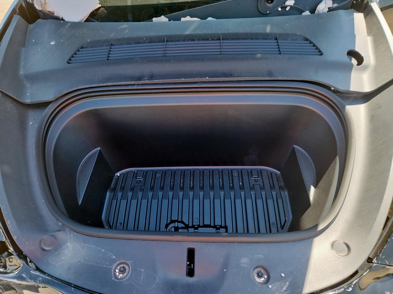 2024 Tesla Model Y VIN: 7SAYGDED4RA304478 Lot: 80226085