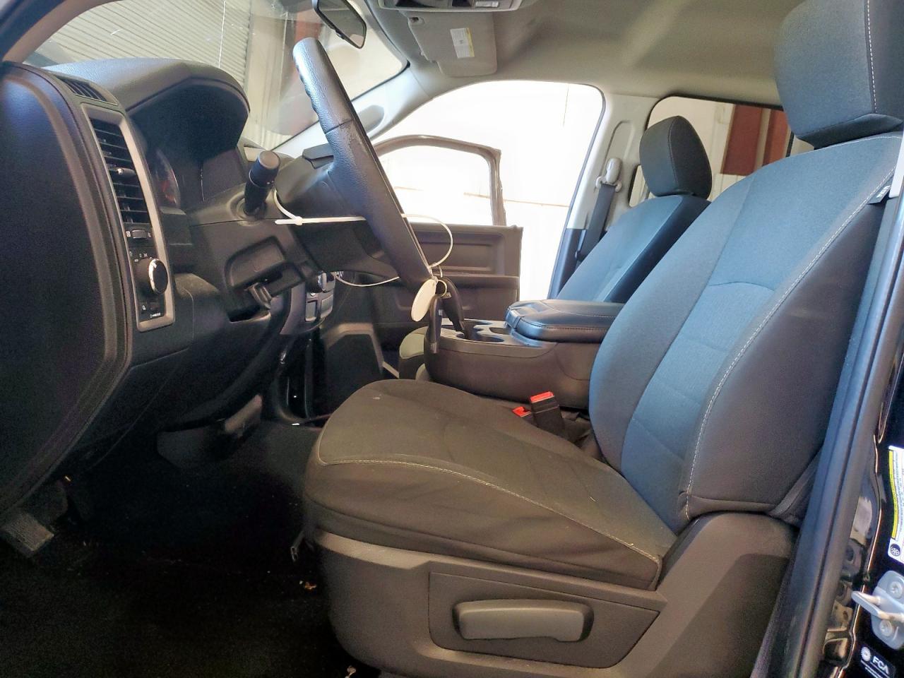 2021 Ram 1500 Classic Tradesman VIN: 1C6RR6FG0MS524948 Lot: 84026165