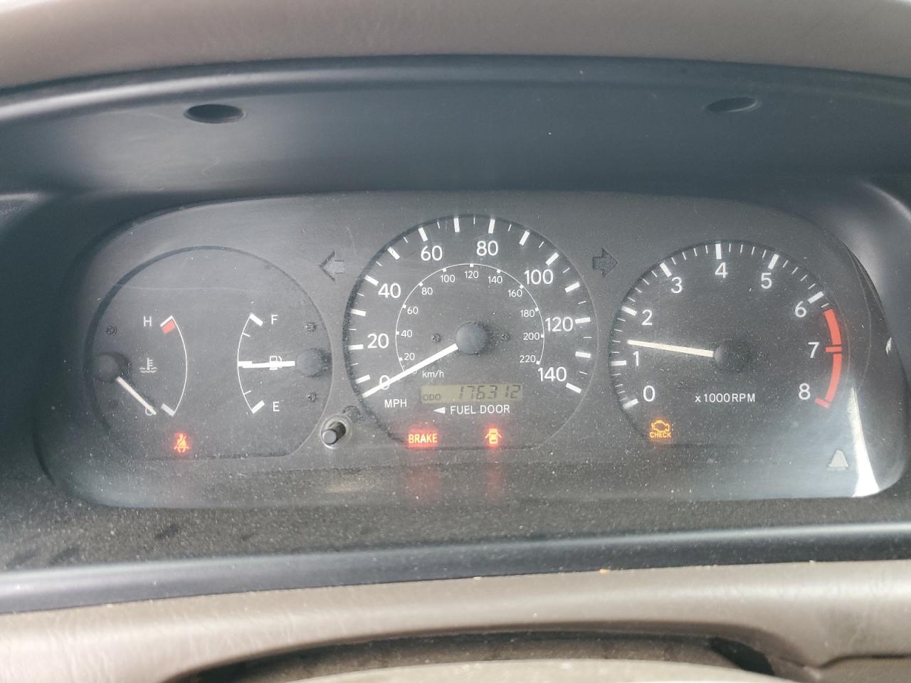 2000 Toyota Camry Ce VIN: 4T1BG22KXYU989021 Lot: 82126305