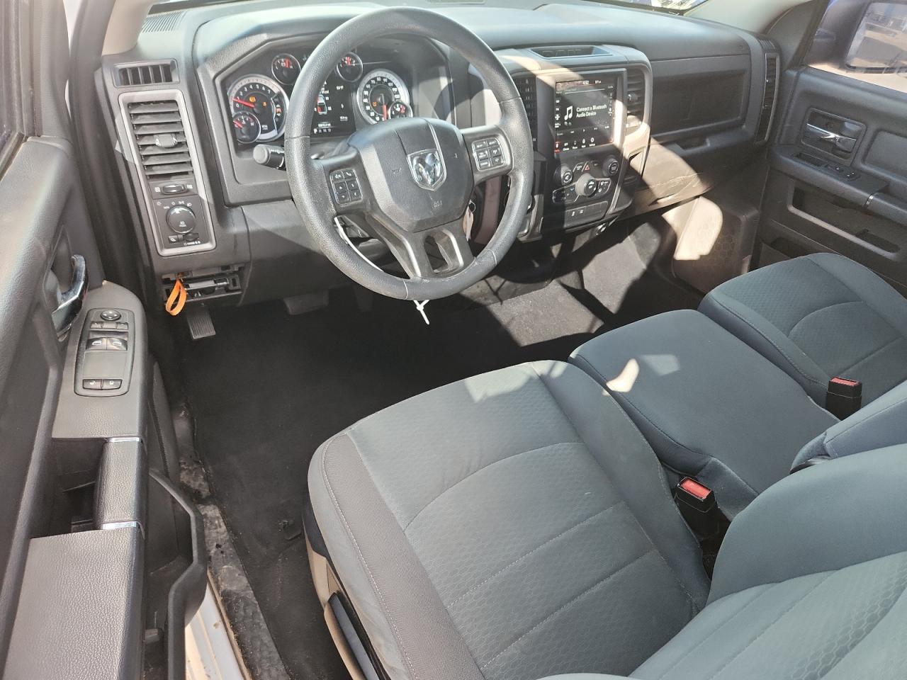 2021 Ram 1500 Classic Tradesman VIN: 3C6JR6AT4MG513055 Lot: 84384705