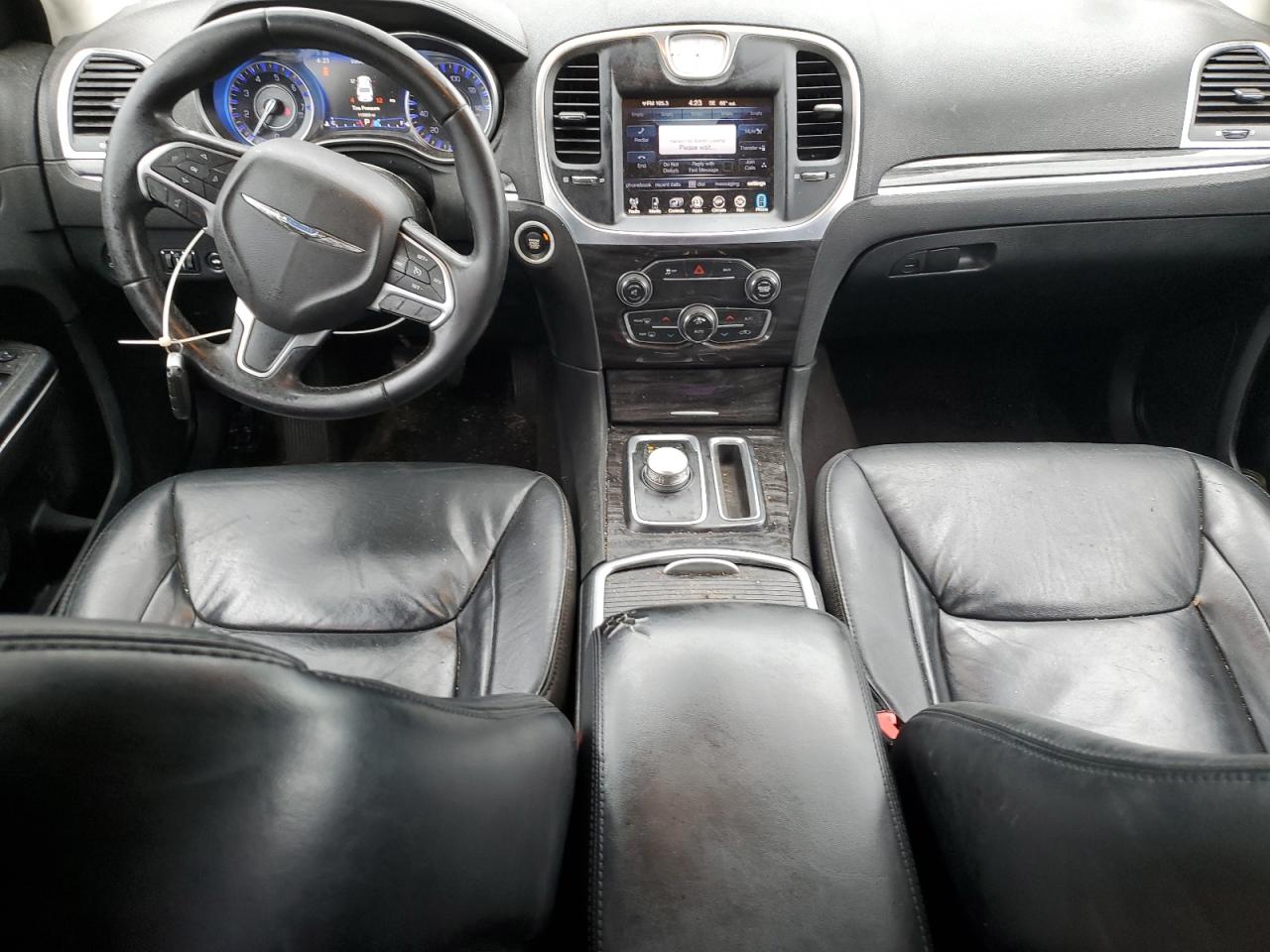 2016 Chrysler 300 Limited VIN: 2C3CCARG2GH314110 Lot: 81085055