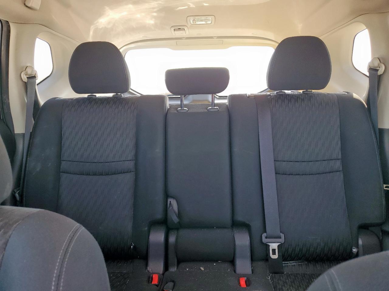 2017 Nissan Rogue S VIN: KNMAT2MT9HP571307 Lot: 84264845