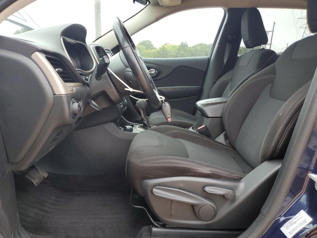 2015 Jeep Cherokee Latitude VIN: 1C4PJMCS2FW606793 Lot: 81856115