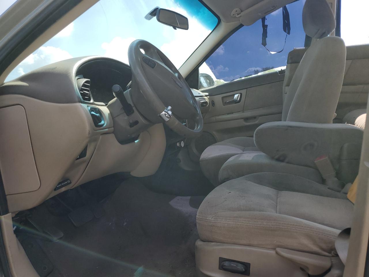 2002 Ford Taurus Se VIN: 1FAFP53U32A104745 Lot: 81649255