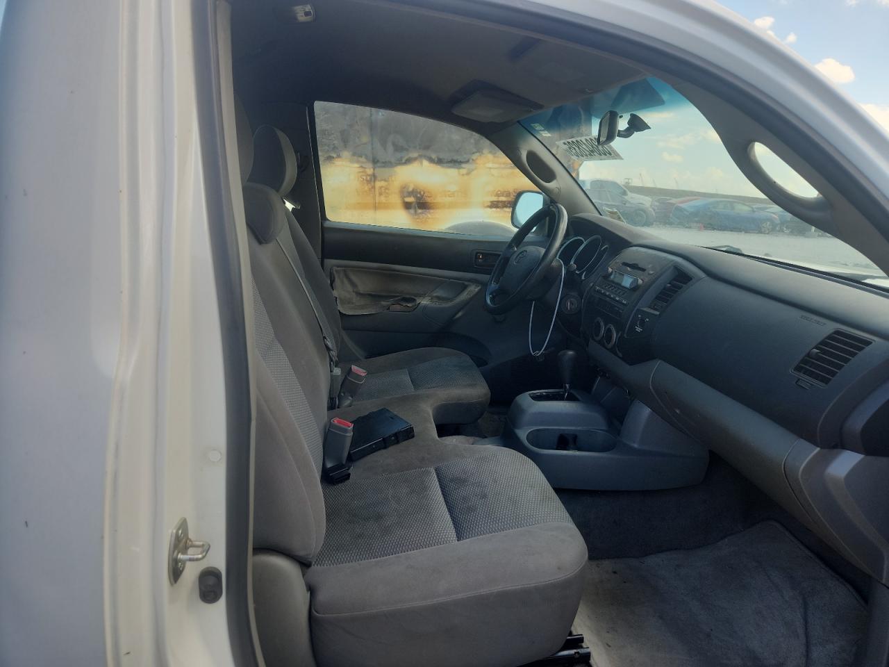 2005 Toyota Tacoma VIN: 5TENX22N15Z099263 Lot: 83842835