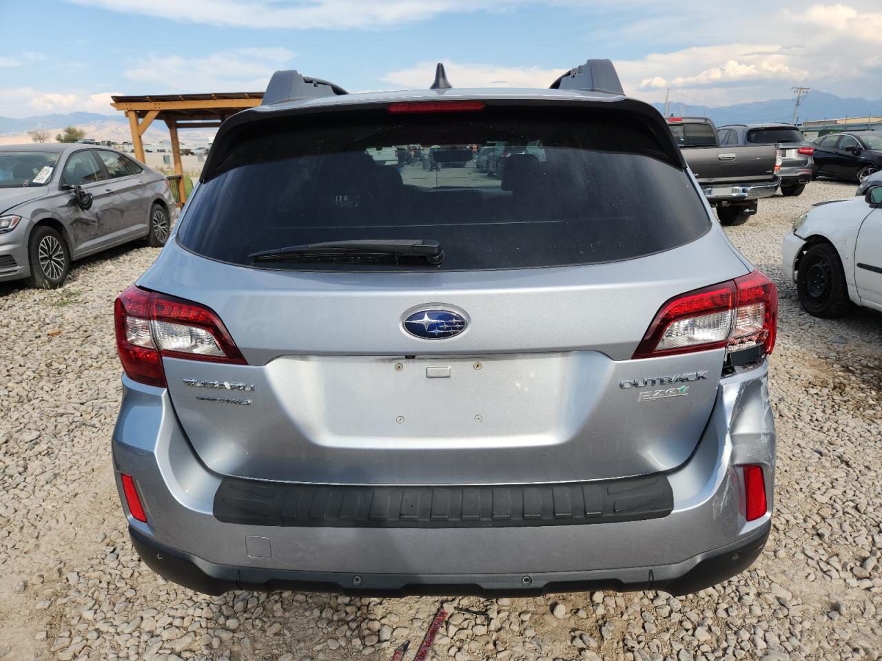 2017 Subaru Outback 2.5I Limited VIN: 4S4BSANC4H3425884 Lot: 71612645