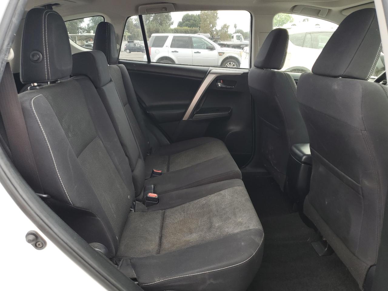 2017 Toyota Rav4 Xle VIN: JTMWFREVXHJ148969 Lot: 81304175