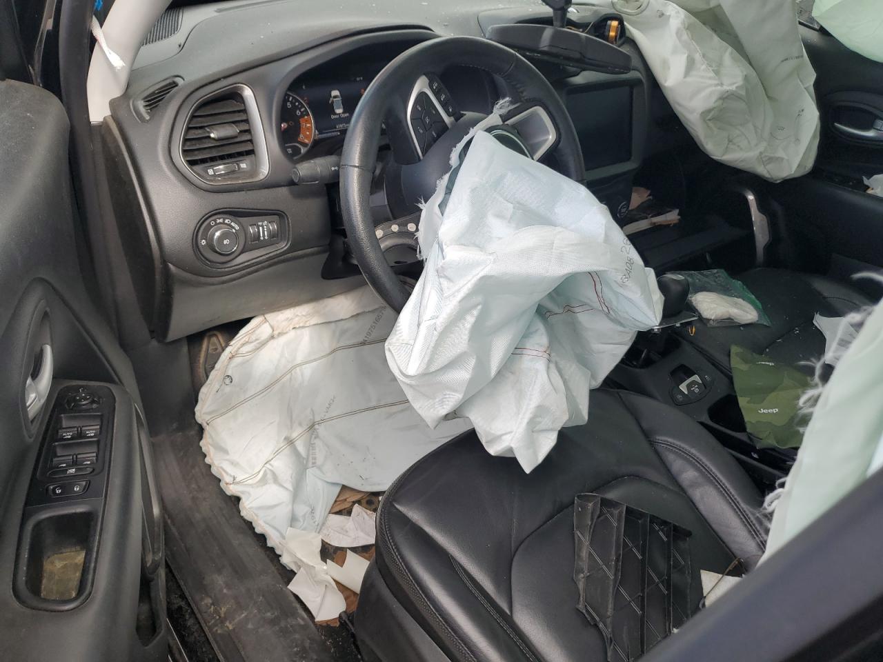 2023 Jeep Renegade Limited VIN: ZACNJDD10PPP18047 Lot: 81837315