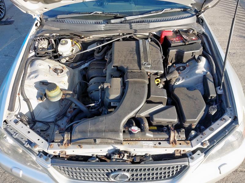 2005 LEXUS IS200 SE AUTO 