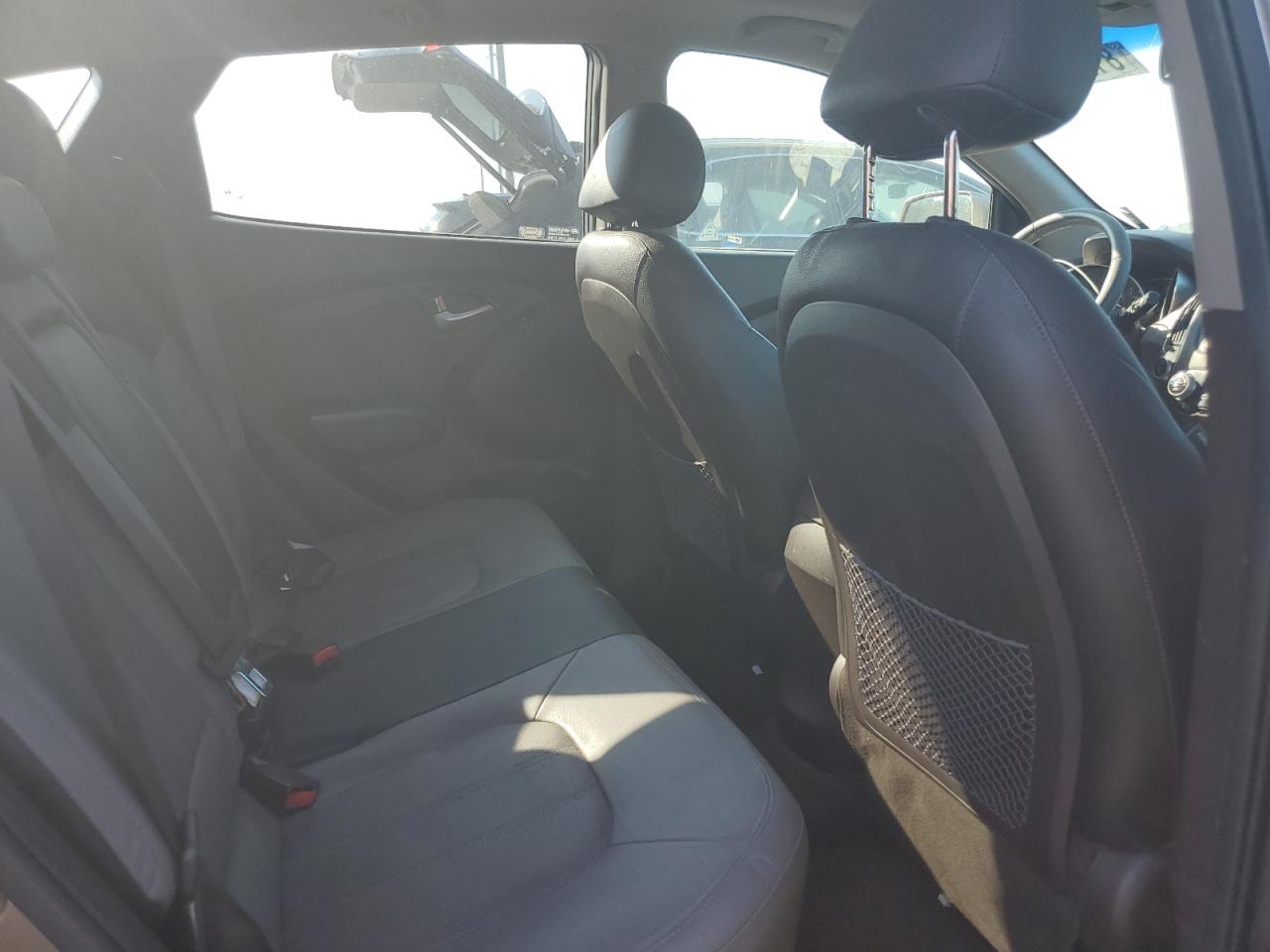 2011 Hyundai Tucson Gls VIN: KM8JU3AC7BU198425 Lot: 81215945