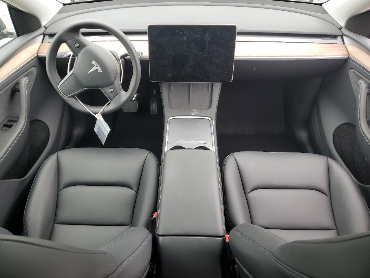 2025 Tesla Model Y VIN: 7SAYGDEE1SA354138 Lot: 72039235