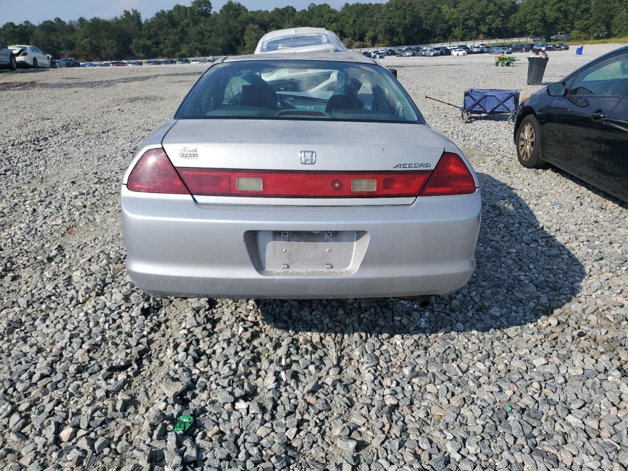 2000 Honda Accord Ex VIN: 1HGCG3251YA007565 Lot: 81403475