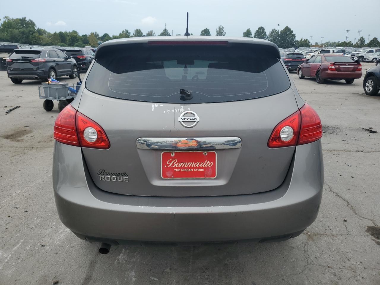 2011 Nissan Rogue S VIN: JN8AS5MT2BW560302 Lot: 82071775