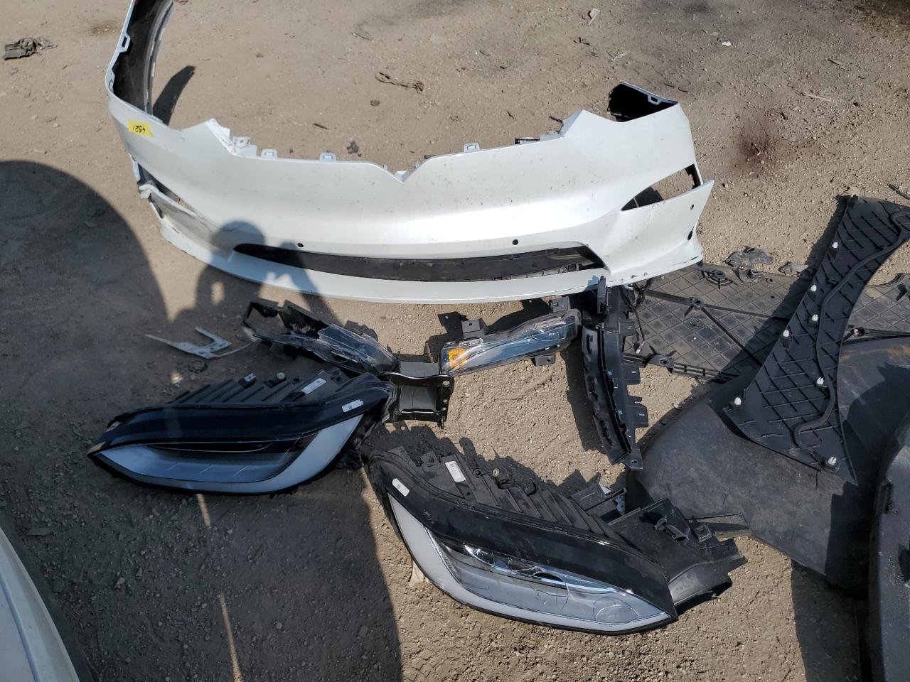 2022 Tesla Model X VIN: 7SAXCBE50NF364856 Lot: 71792135