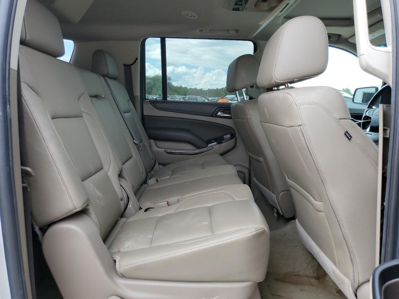 2018 Chevrolet Suburban C1500 Lt VIN: 1GNSCHKC4JR249122 Lot: 81604185