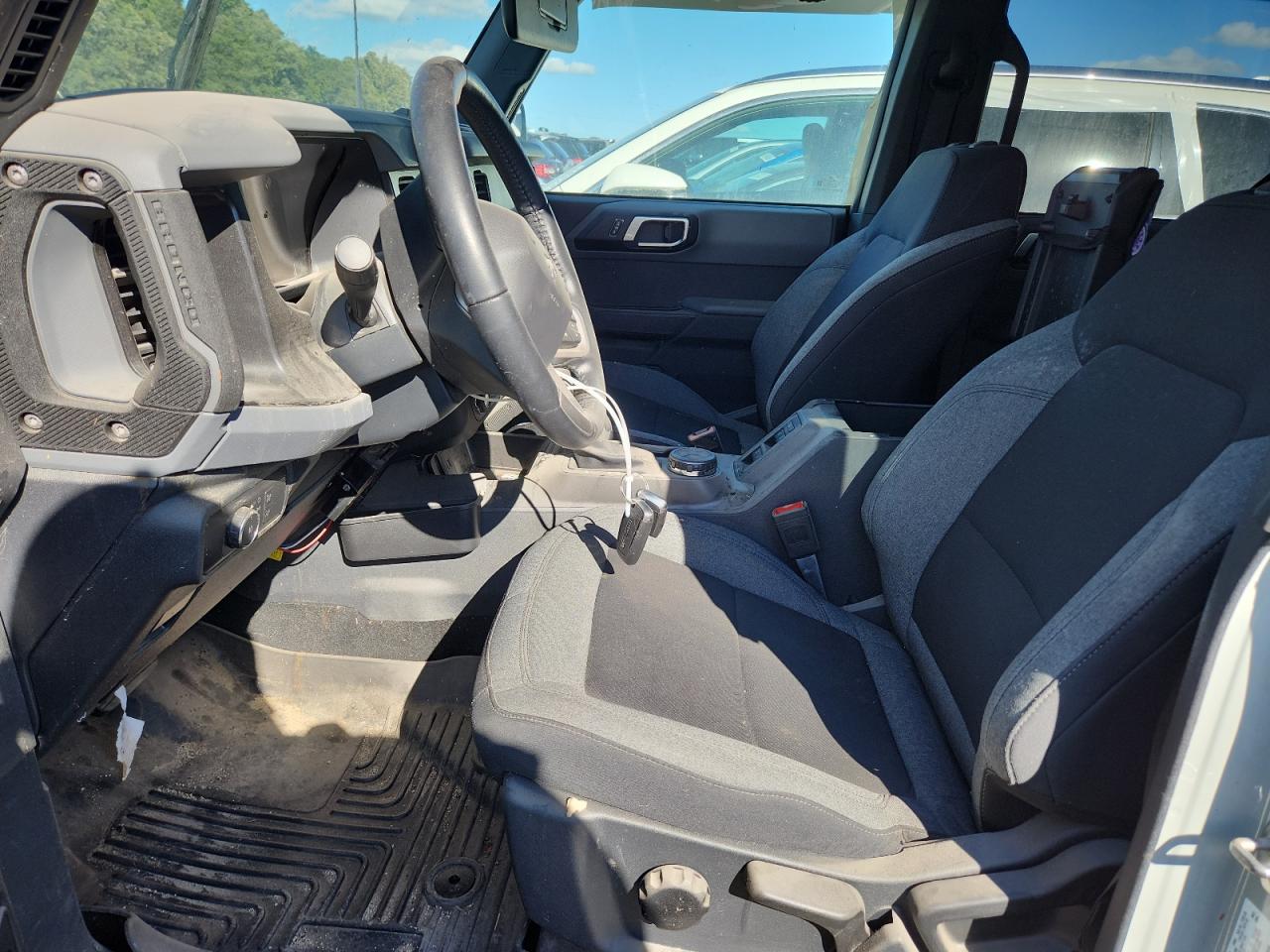 2021 Ford Bronco Base VIN: 1FMDE5BH5MLA84044 Lot: 68811505