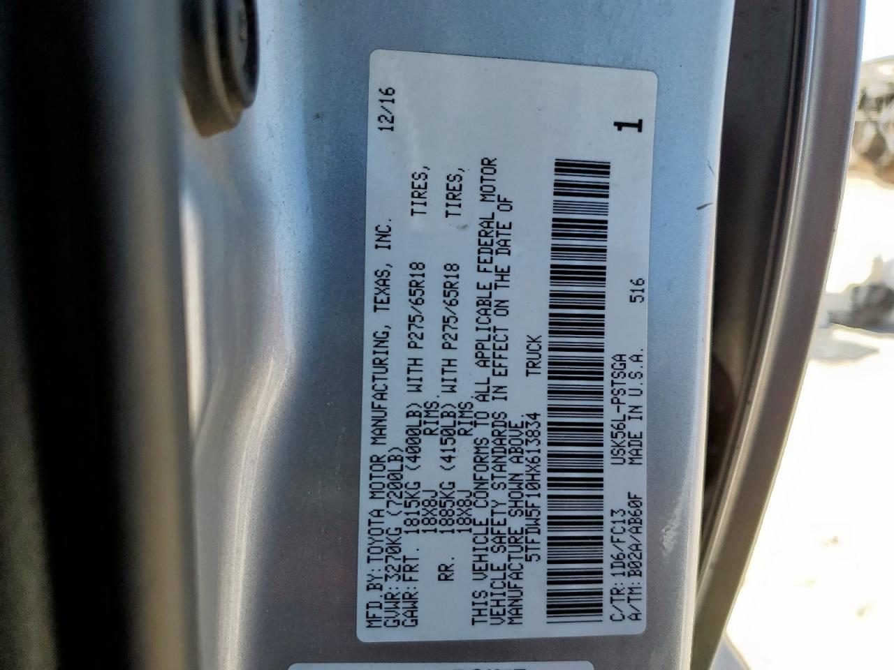 2017 Toyota Tundra Crewmax Sr5 VIN: 5TFDW5F10HX613834 Lot: 81869125