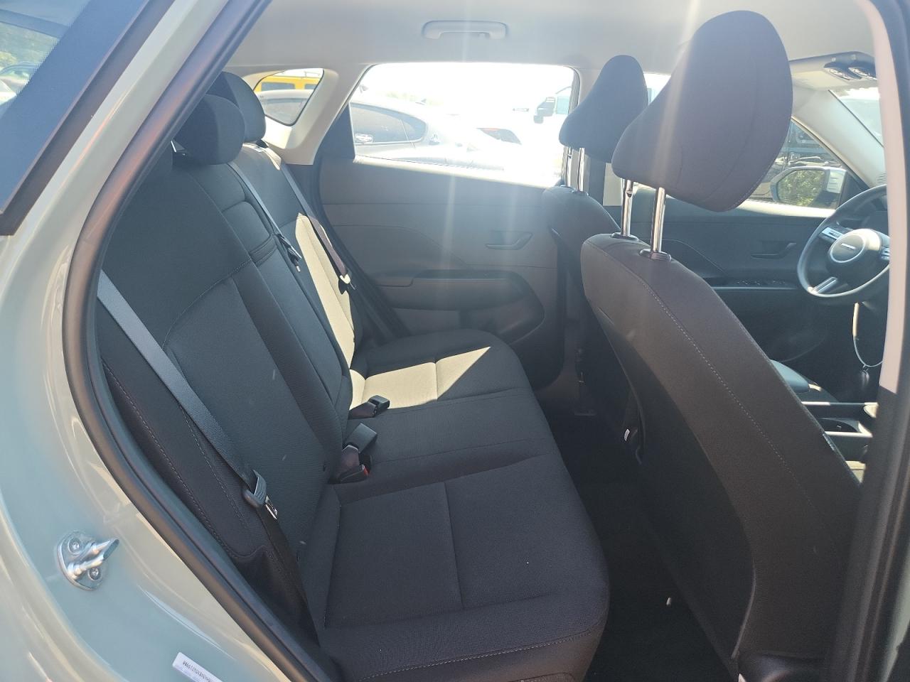 2025 Hyundai Kona Se VIN: KM8HA3ABXSU219900 Lot: 71715865