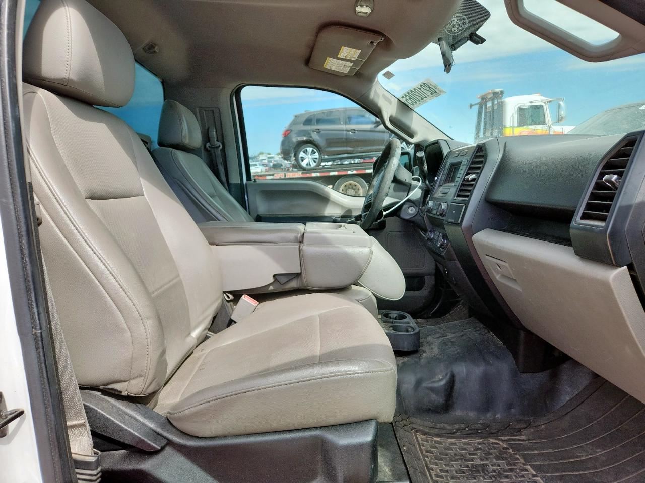 2015 Ford F150 VIN: 1FTMF1C80FKD14221 Lot: 82102065