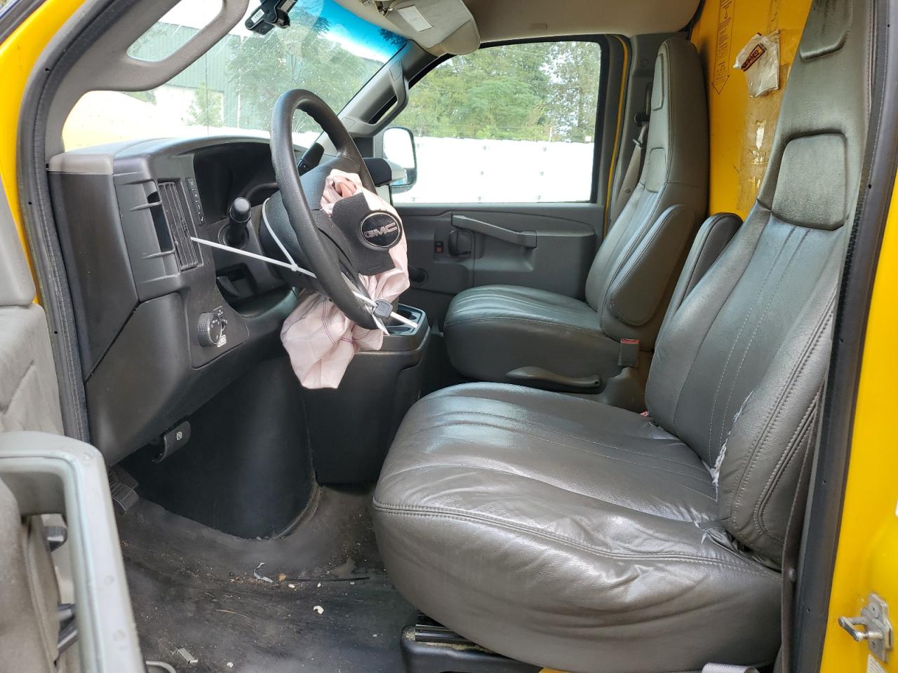 2017 GMC Savana Cutaway G3500 VIN: 1GD07RFF6H1902357 Lot: 71861895