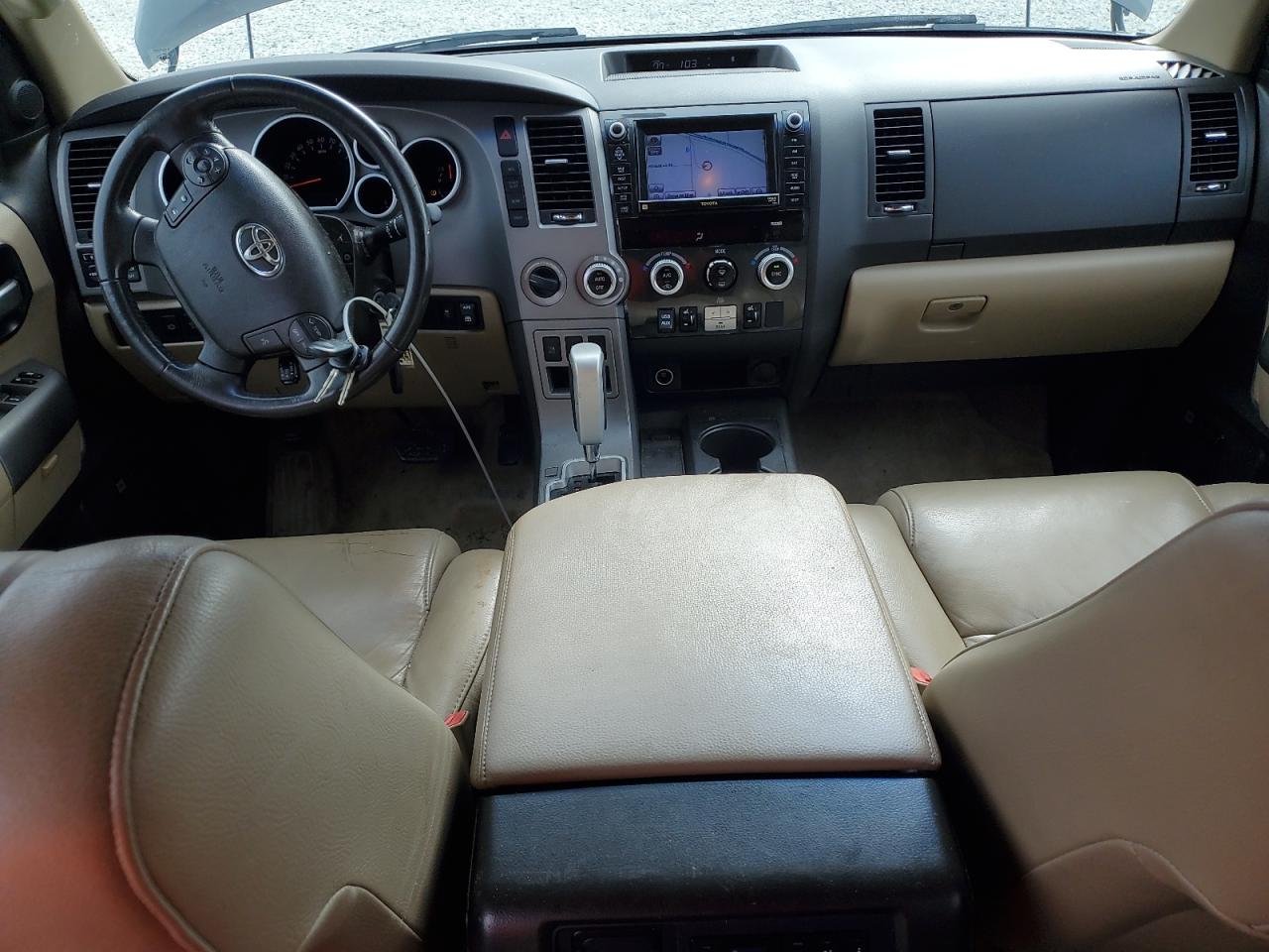 2011 Toyota Sequoia Limited VIN: 5TDJW5G1XBS042738 Lot: 84400015