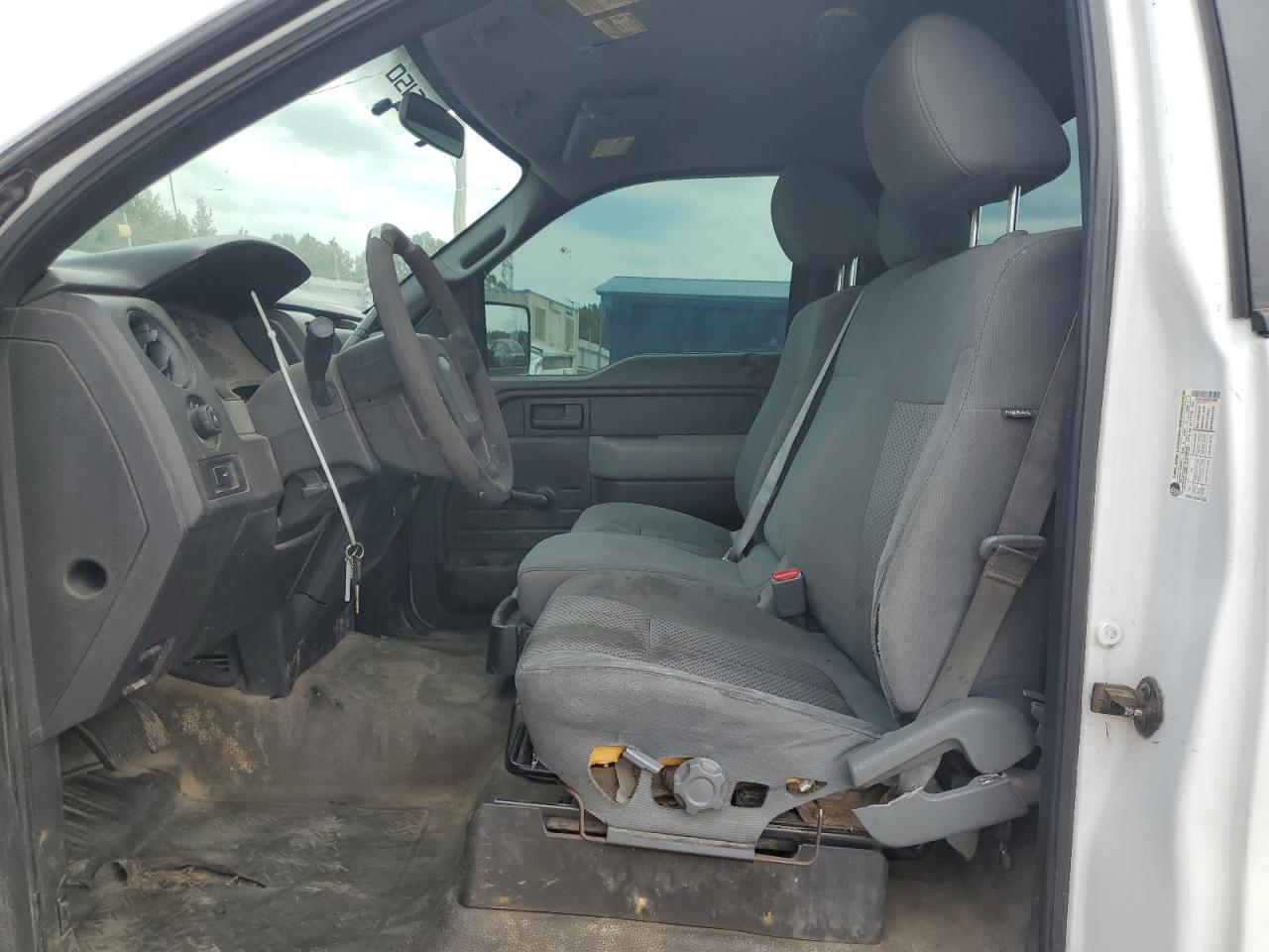 2011 Ford F150 VIN: 1FTMF1CM2BFC10085 Lot: 71880305