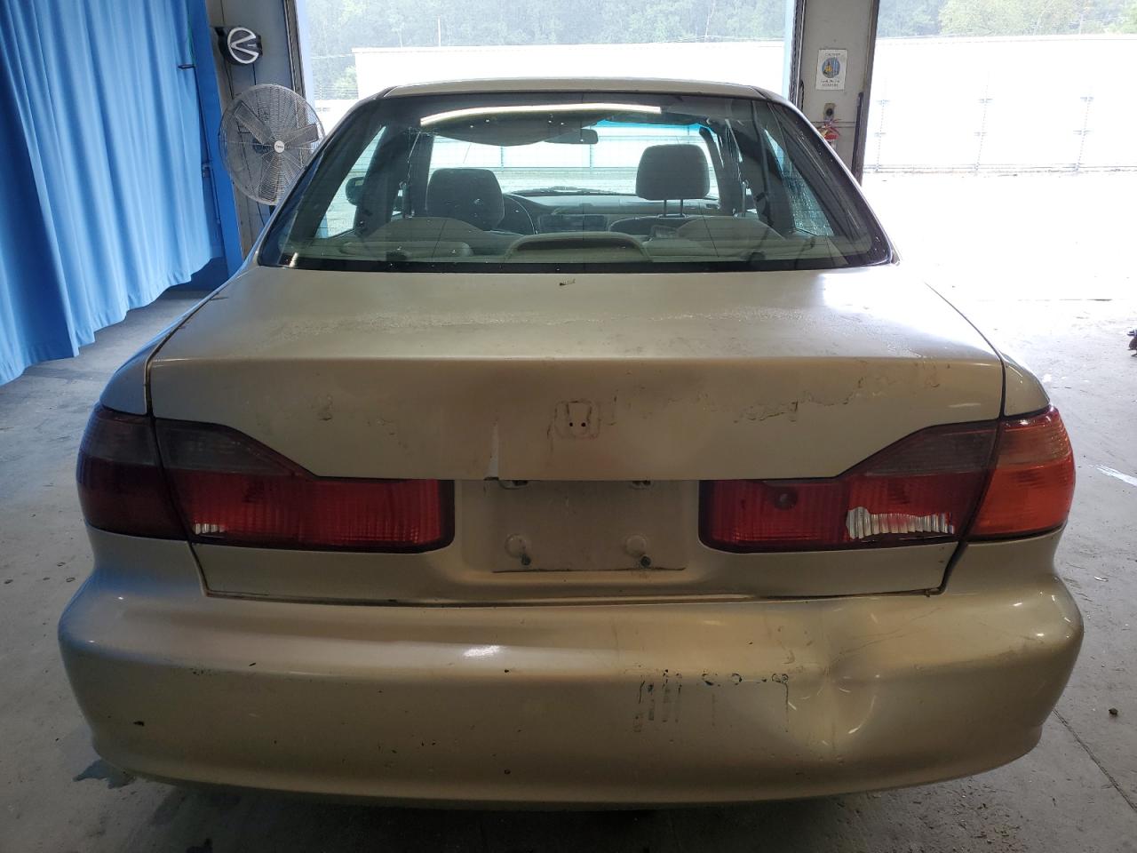 2000 Honda Accord Lx VIN: 1HGCG6656YA117880 Lot: 80198175