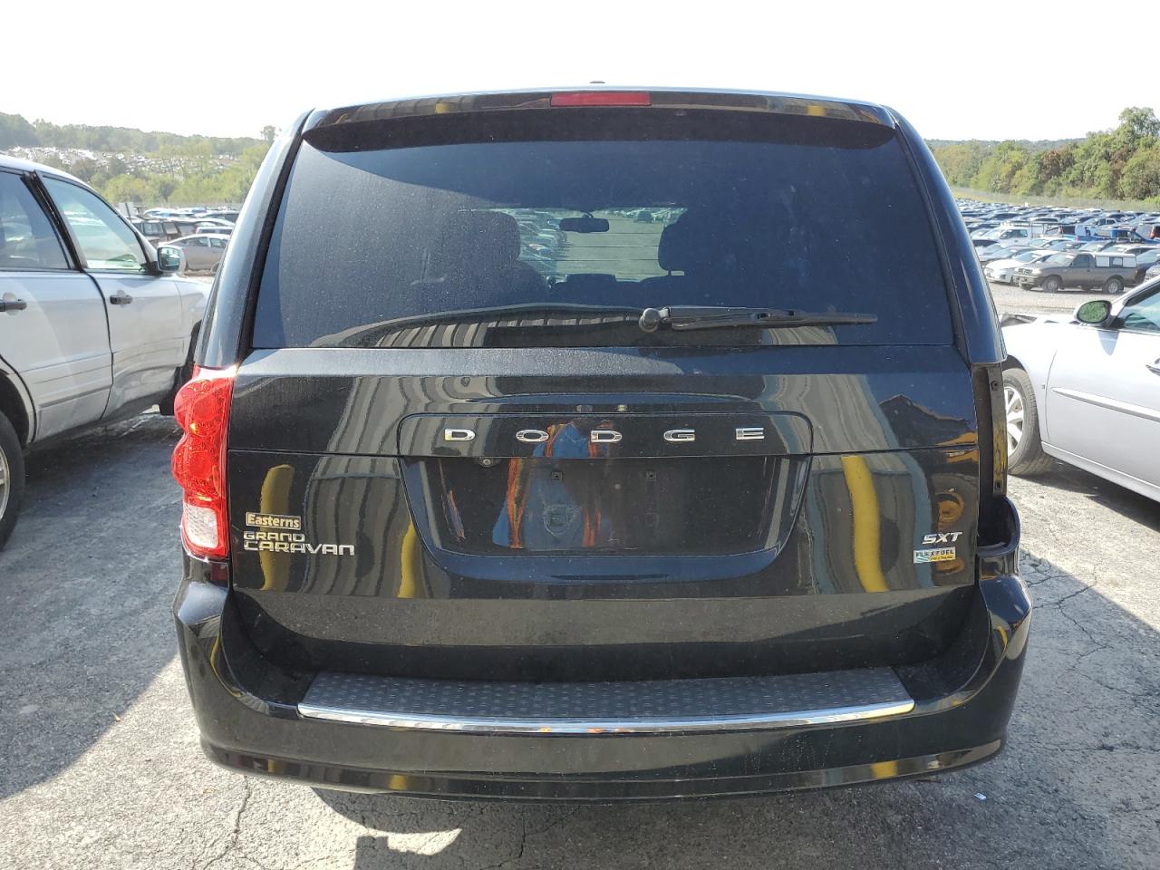 2018 Dodge Grand Caravan Sxt VIN: 2C4RDGCG8JR223228 Lot: 81611895