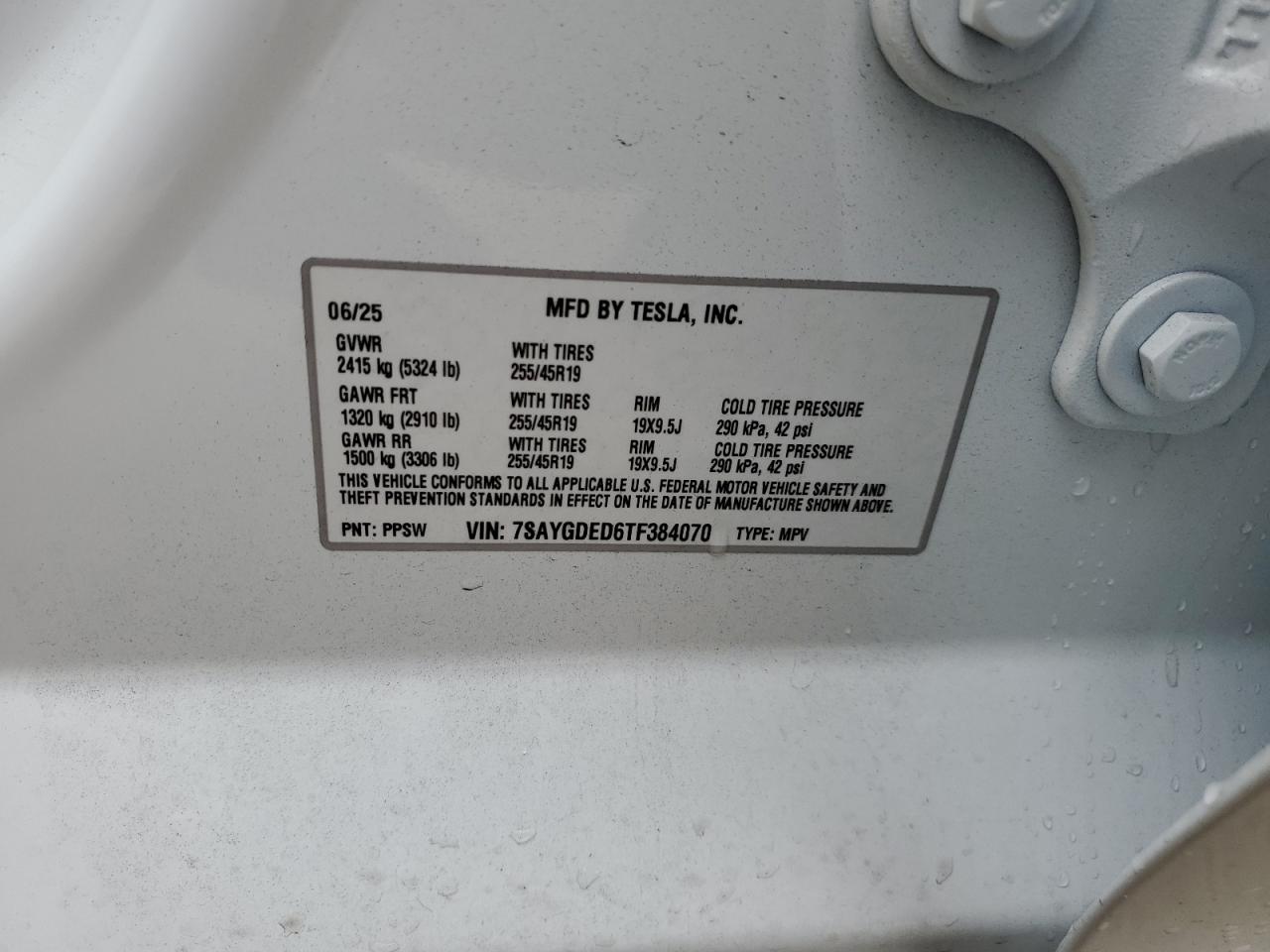 2026 Tesla Model Y VIN: 7SAYGDED6TF384070 Lot: 80703215