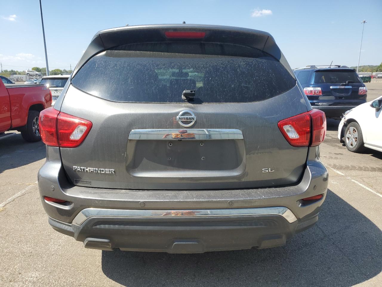 2018 Nissan Pathfinder S VIN: 5N1DR2MN1JC615905 Lot: 80750285